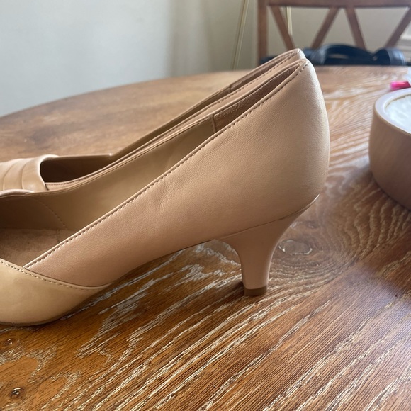 Naturalizer Heels- Worn Once! - Picture 7 of 8